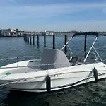 Hausboot Ботель *