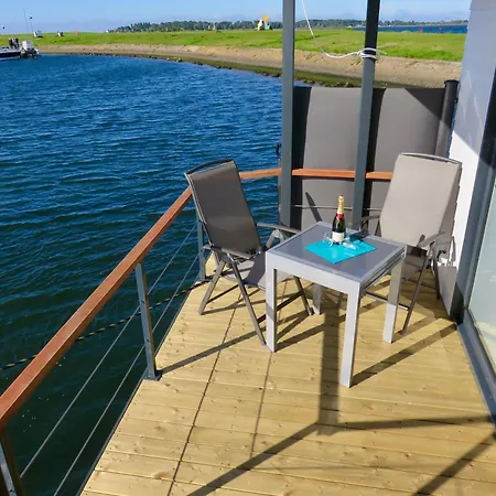 Hausboot *